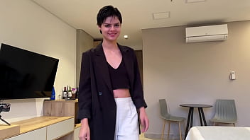 Giovane segretaria troia con vecchio capo